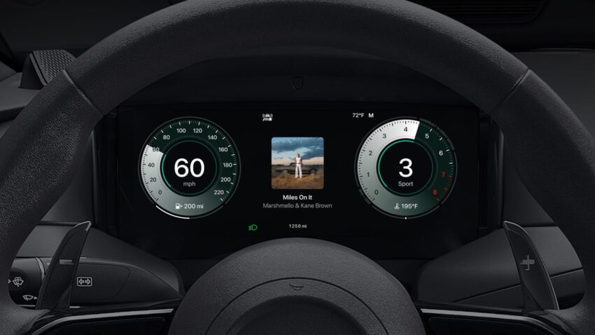 Apple представила CarPlay