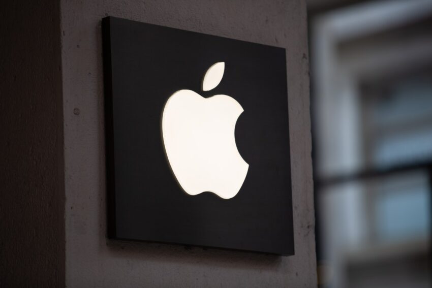 Apple Intelligence просел
