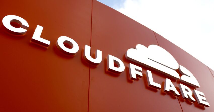 Cloudflare объявил войну