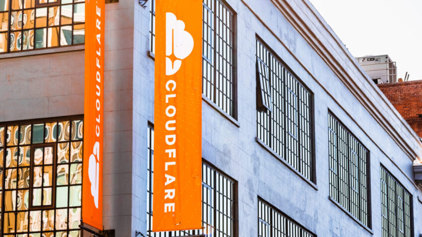 🌪️ Бот-шторм: Cloudflare