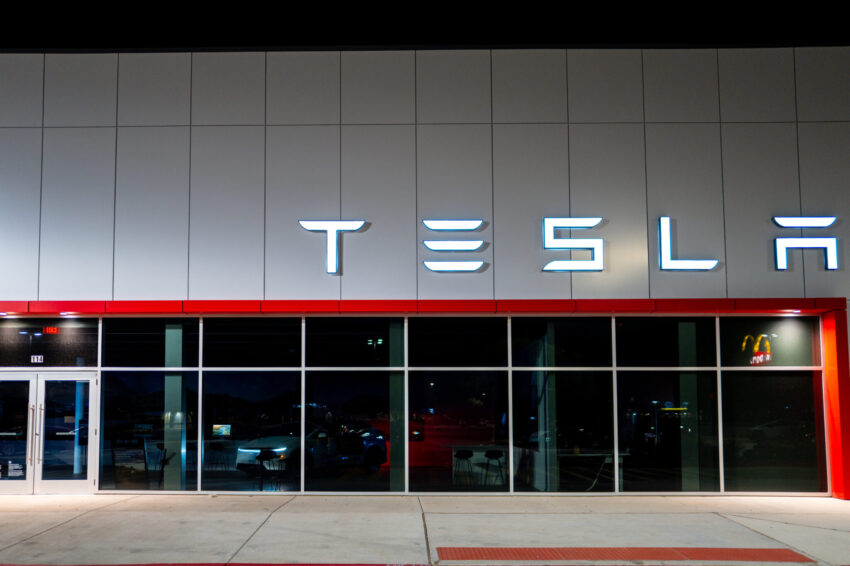 Tesla проиграла суд