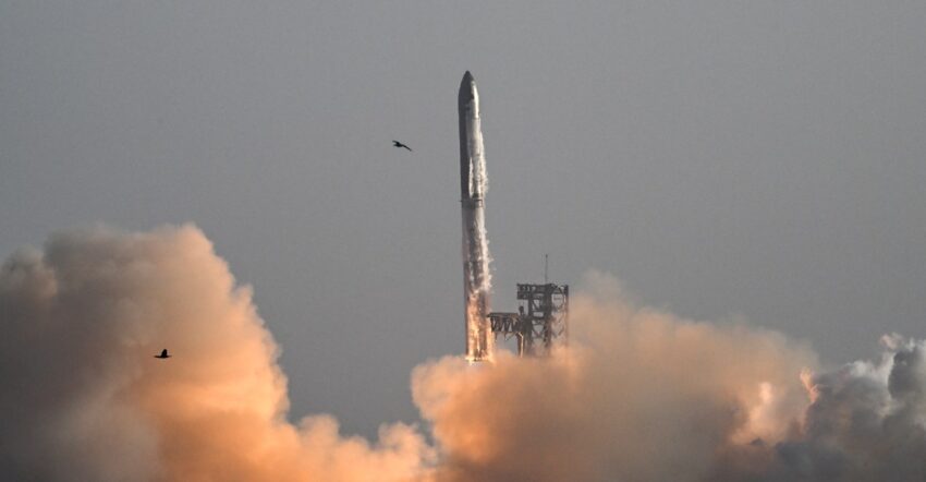 SpaceX снова взорвала